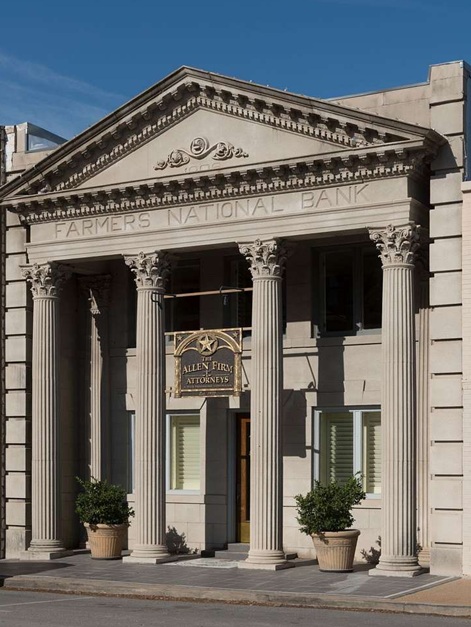 the-farmers-national-bank-building-now-as-of-2014-housing-a-law-firm-in-downtown-7b03c2-1024